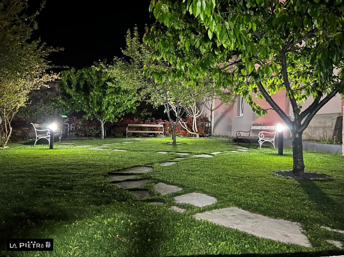 La Pietra Family Hotel Medugorje Bagian luar foto